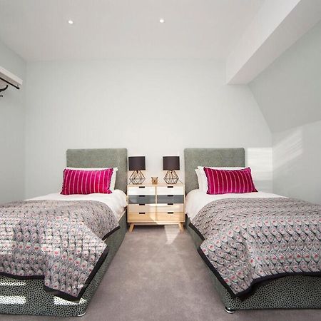 ※ Spacious Georgian Coach House & With Parking Bath Bagian luar foto