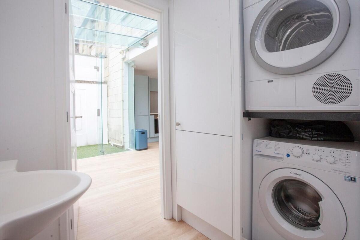 ※ Spacious Georgian Coach House & With Parking Bath Bagian luar foto